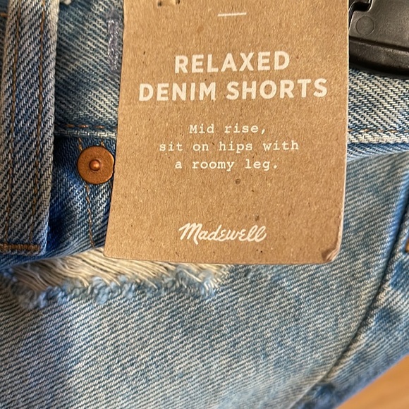 NWT Madewell Destructed Edition Relaxed Denim Short - Picture 6 of 6